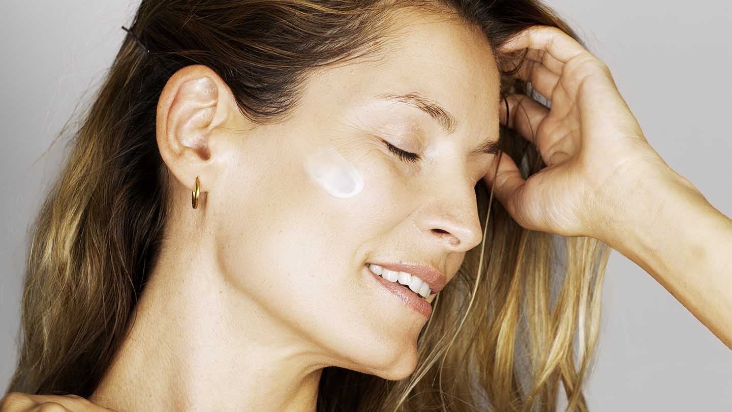 Soins du visage : les 3 étapes indispensables pour une peau bien hydra –  Panier des Sens